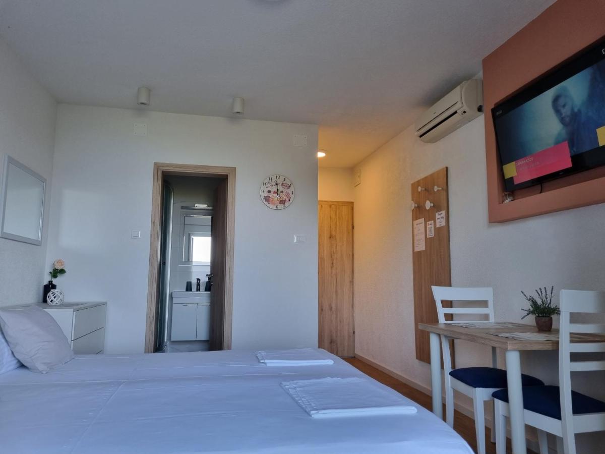 Guesthouse Dominovic Brela Luaran gambar